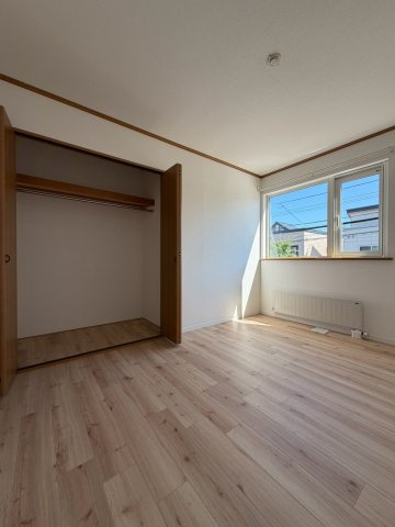 屯田9条11丁目の洋室
