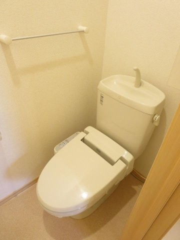 【トイレ】 | パピヨン | 清潔感のあるトイレです