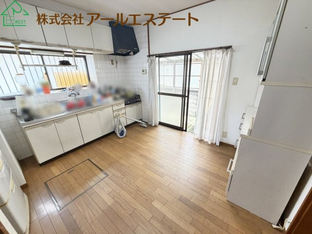 加古川市野口町坂井　  山陽電鉄「別府駅」徒歩13分の居間・リビング