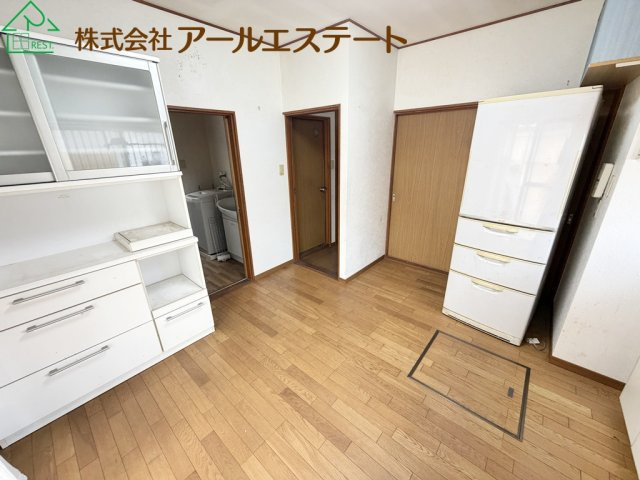 加古川市野口町坂井　  山陽電鉄「別府駅」徒歩13分の居間・リビング