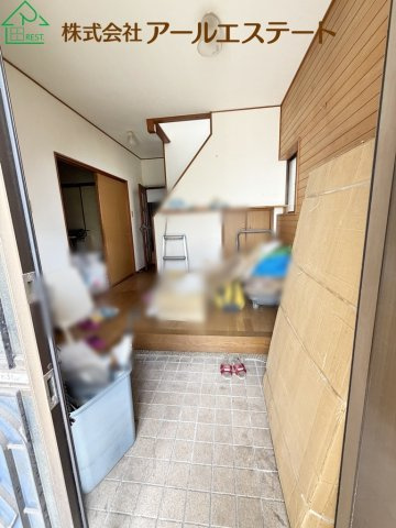 加古川市野口町坂井　  山陽電鉄「別府駅」徒歩13分の玄関