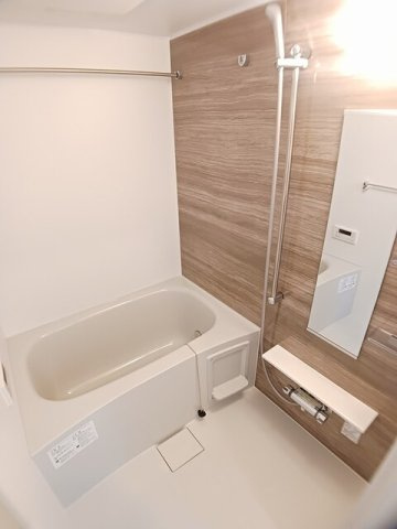 ヒカルサ京都山科大宅の浴室