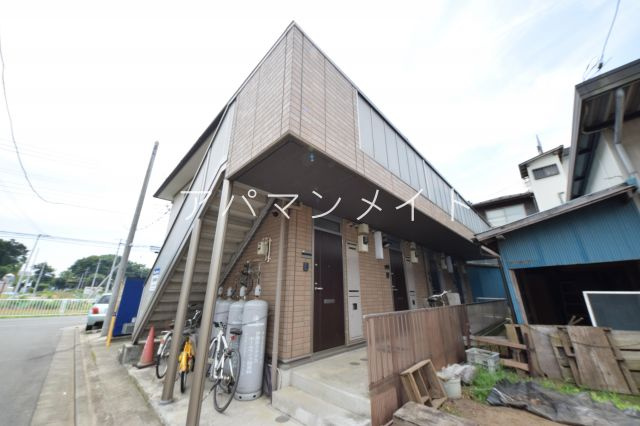 【外観】 | リバーサイドイズミ | 戸塚周辺ならアパマンメイトへＬｅｔｓ Ｇｏ ！
