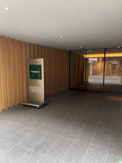 プライムメゾン日本橋馬喰町のエントランス