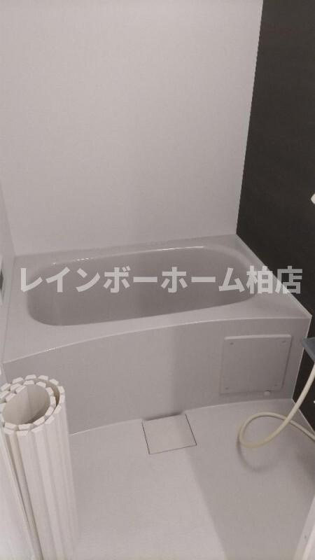 クレール松葉Ⅲの浴室
