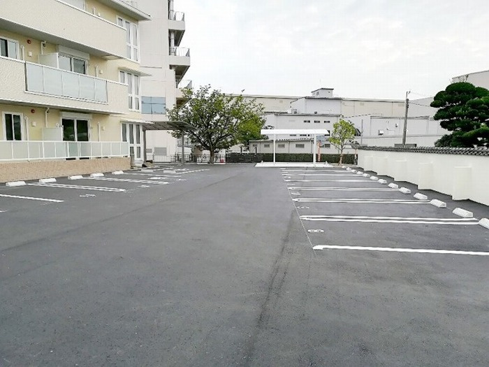 D-roomさくらの駐車場|駐車場スペースもあります☆