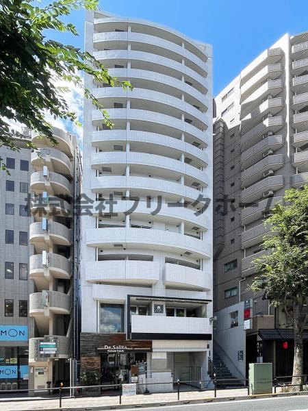 武蔵野市御殿山１丁目の賃貸マンションのエントランス