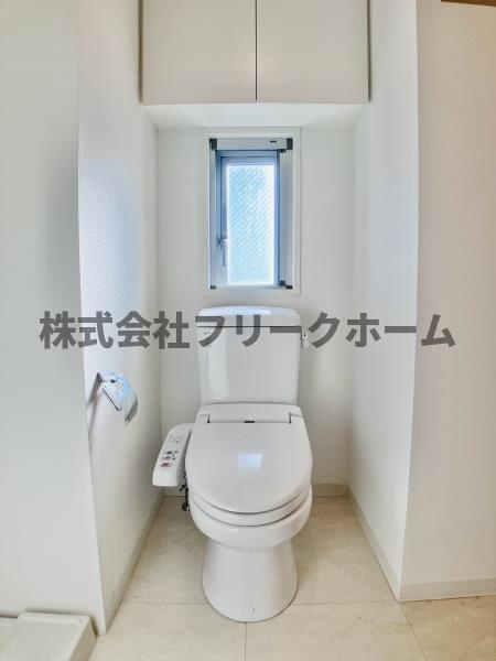 武蔵野市御殿山１丁目の賃貸マンションのトイレ