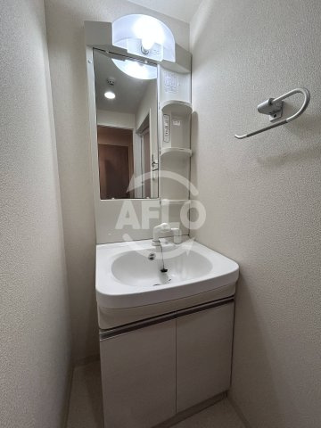 小西マンションの独立洗面台|小西マンション　　洗面台