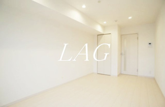 【居間・リビング】 | リブリ・町田 | 洋室のお部屋です。