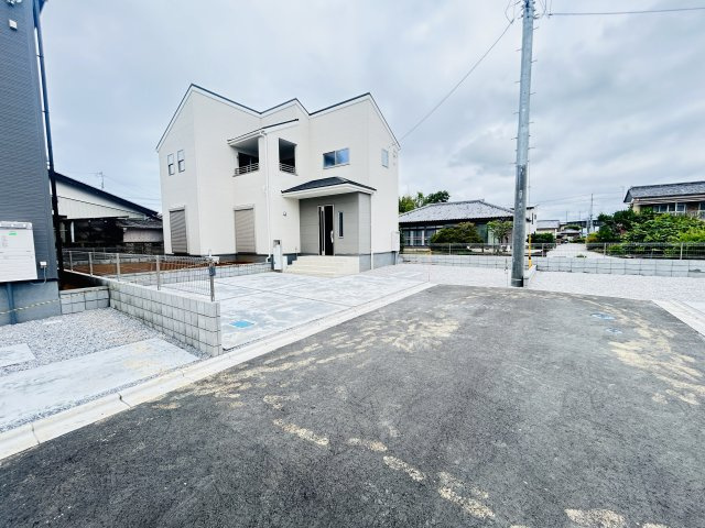 新築　児玉郡上里町七本木町第６　Livele Garden.S　1号棟の前面道路含む現地写真|現地写真　南側接道幅員約6ｍ
