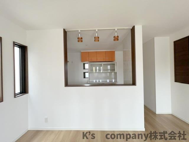 ◎茅ヶ崎市萩園　中古戸建のキッチン|カウンターキッチン◇◇使い勝手がよいです◇