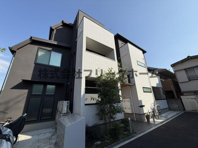 武蔵野市西久保２丁目のアパートの外観
