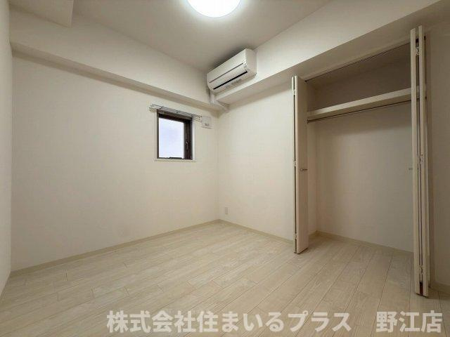 レジデンシア都島アイラの寝室