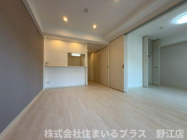 レジデンシア都島アイラの居間・リビング