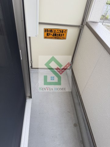 ジーメゾン入間東藤沢グリシーヌのバルコニー