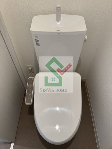 ジーメゾン入間東藤沢グリシーヌのトイレ