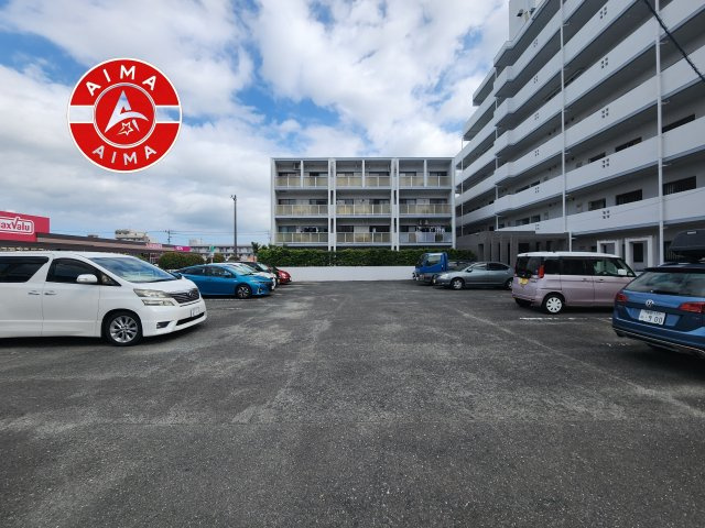 ホワイトピア周船寺　209の駐車場|敷地内の駐車場です。