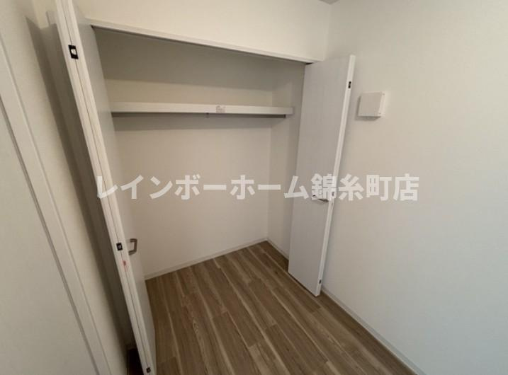 ジーメゾン越谷下間久里の収納