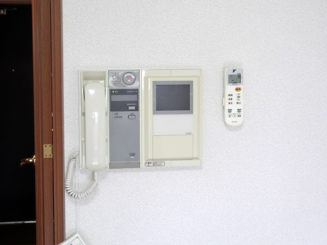 メゾン西梅田の設備|インターフォン