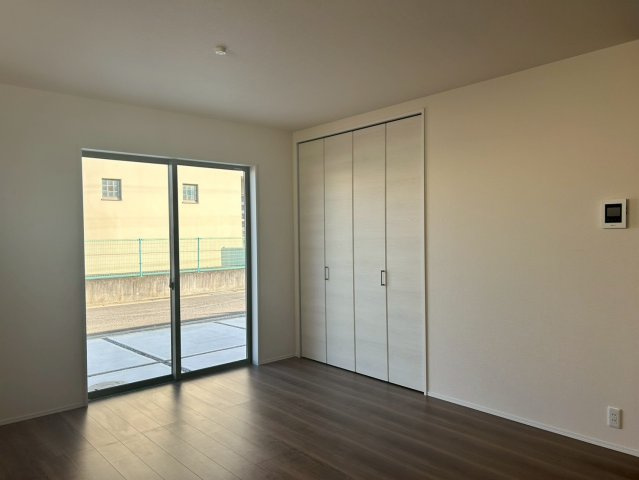 リーブルガーデン丸亀市川西町南３号棟の居間・リビング
