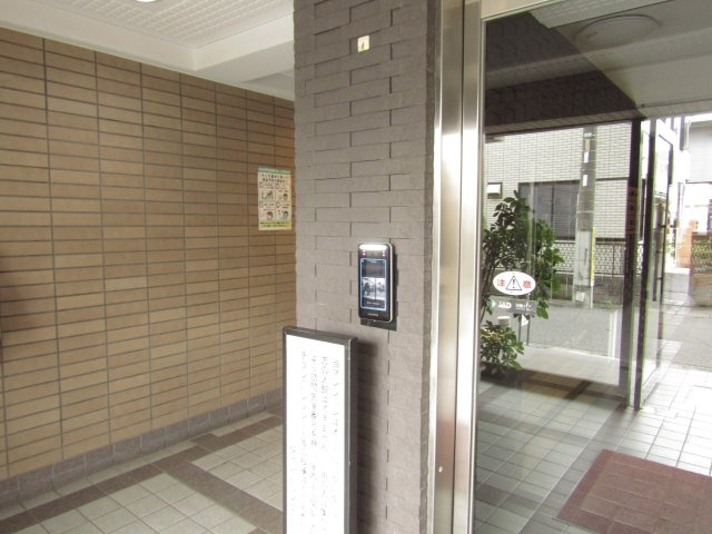 ダイアパレス草加旭町の防犯設備|オートロック