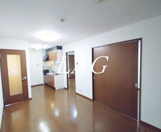 【居間・リビング】 | グランドソレイユ | 洋室のお部屋です。