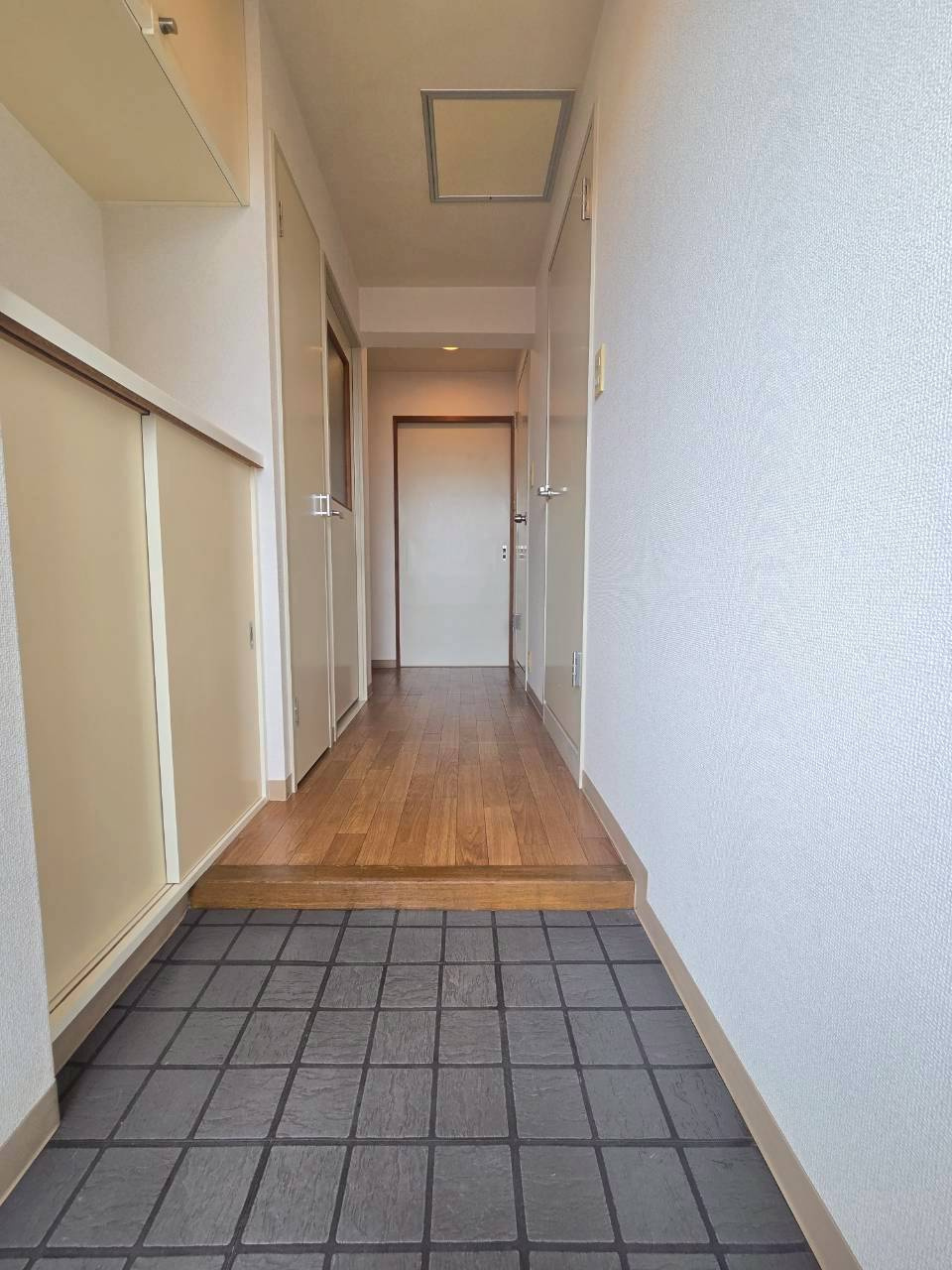 サンノーブル羽村一番館の玄関|画像は他号室のものになります