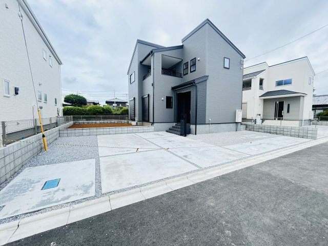新築　児玉郡上里町七本木町第６　Livele Garden.S　2号棟の駐車場|現地写真　駐車スペースは並列2台+1台分可能です！
