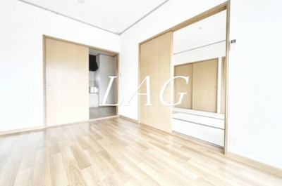 【居間・リビング】 | エステートピア大和田 | 洋室のお部屋です。