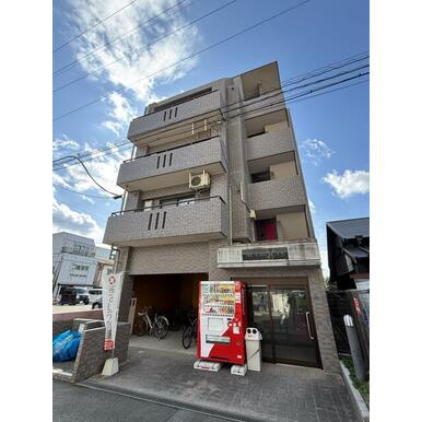 熊本市中央区西子飼町の賃貸マンション