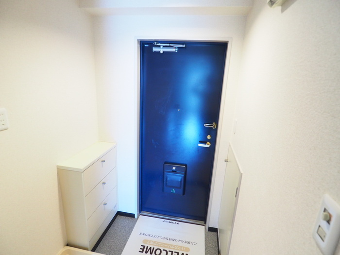 Ｋビルの玄関|他のお部屋の参考写真となります。