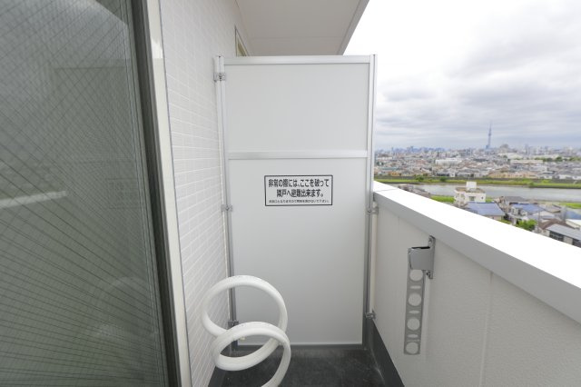 HAKOBUNEのバルコニー|建築中