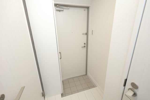HAKOBUNEの玄関|建築中