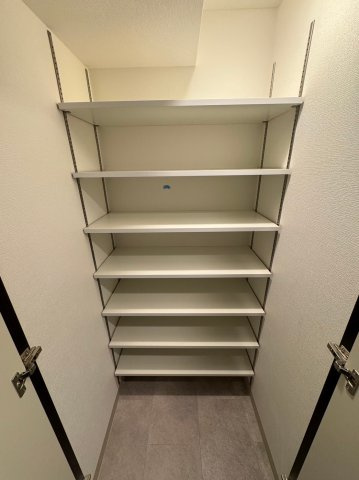 エステムコート名古屋葵　名古屋市賃貸　仲介手数料無料の収納