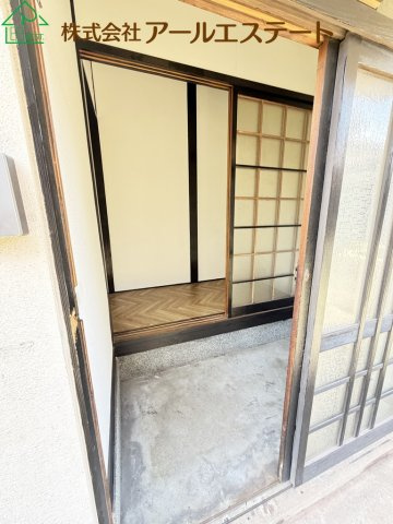 加古川市別府町元町　　山陽電鉄「別府駅」徒歩14分の玄関