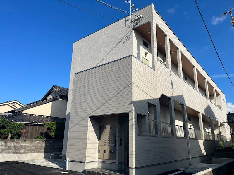ADC熊本駅東マーレの外観
