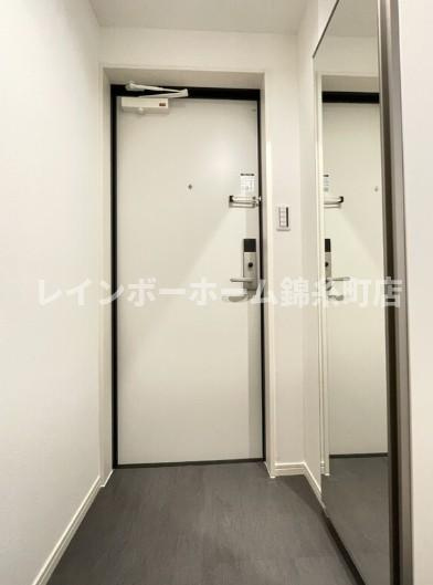 グランフィーユ春日部の玄関