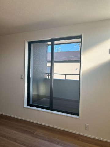 リーブルガーデン丸亀市川西町南４号棟の洋室