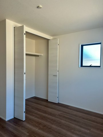 リーブルガーデン丸亀市川西町南４号棟の収納