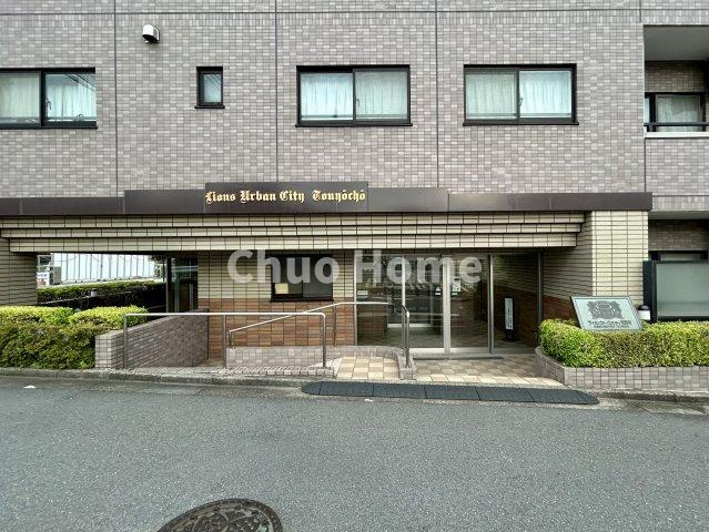 ライオンズアーバンシティ東陽町のエントランス|【エントランス】マンションのエントランスは、その物件の印象を決める、顔とも言える場所です。毎日通る場所ですからきれいなのが一番です。