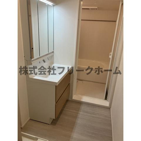 武蔵野市西久保２丁目のアパートの洗面所
