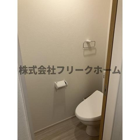 武蔵野市西久保２丁目のアパートの玄関