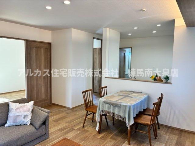 練馬区西大泉3丁目　新築一戸建　西武池袋線　大泉学園の居間・リビング