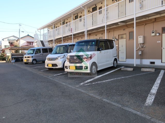 コーポ藤の駐車場