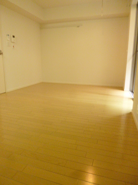 シャンゼルブ駒込の居間・リビング|★キレイなフローリングのお部屋です★