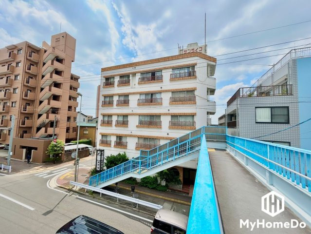 サンライフマンション名城の外観|落ち着いた色合いのデザイン。