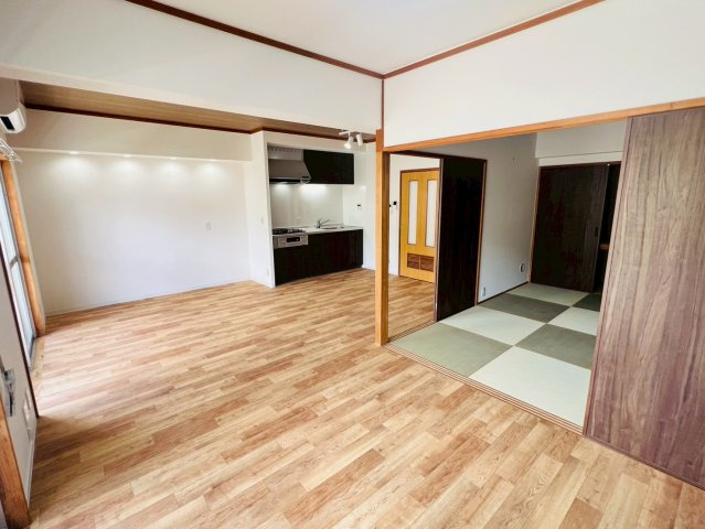 県住：南多聞台第６住宅の内装