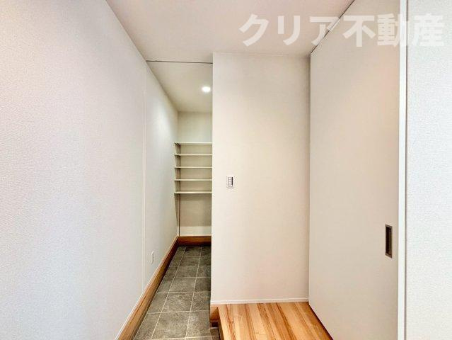 【玄関】 | 高崎市福島町新築モデルハウス　エアコン4台、駐車3台！