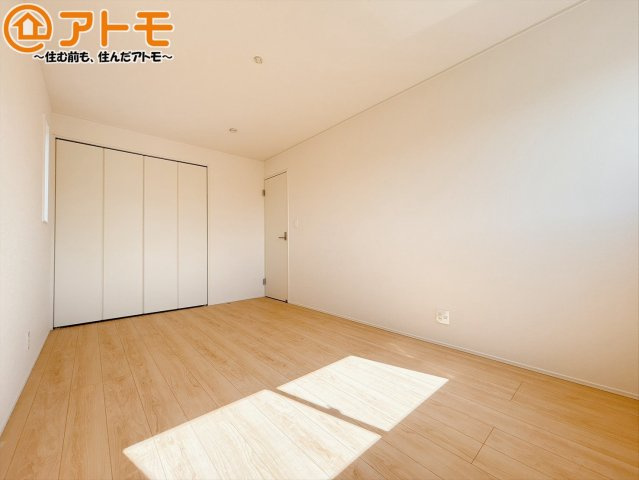 【寝室】 | 伊豆の国市古奈第7　新築一戸建て　全1棟 | 毎日すごす部屋の広さや陽当りも気になるポイントですね！現地で体感してみてください♪